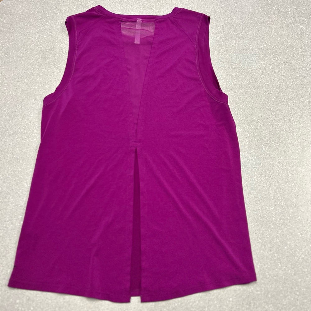 Fabletics workout tank - Picture 3 of 4